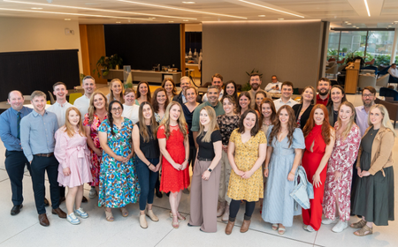 UCD Veterinary Medicine alumni from the class of 2015 posing for a group photo.